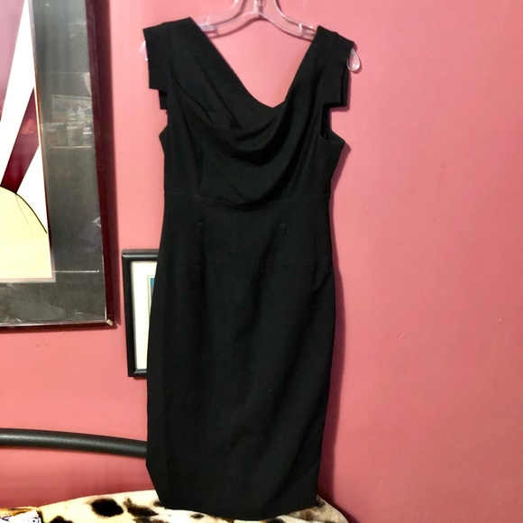 Black Halo Dresses & Skirts - Black Halo Jackie-O • Sleeveless Dress in Black